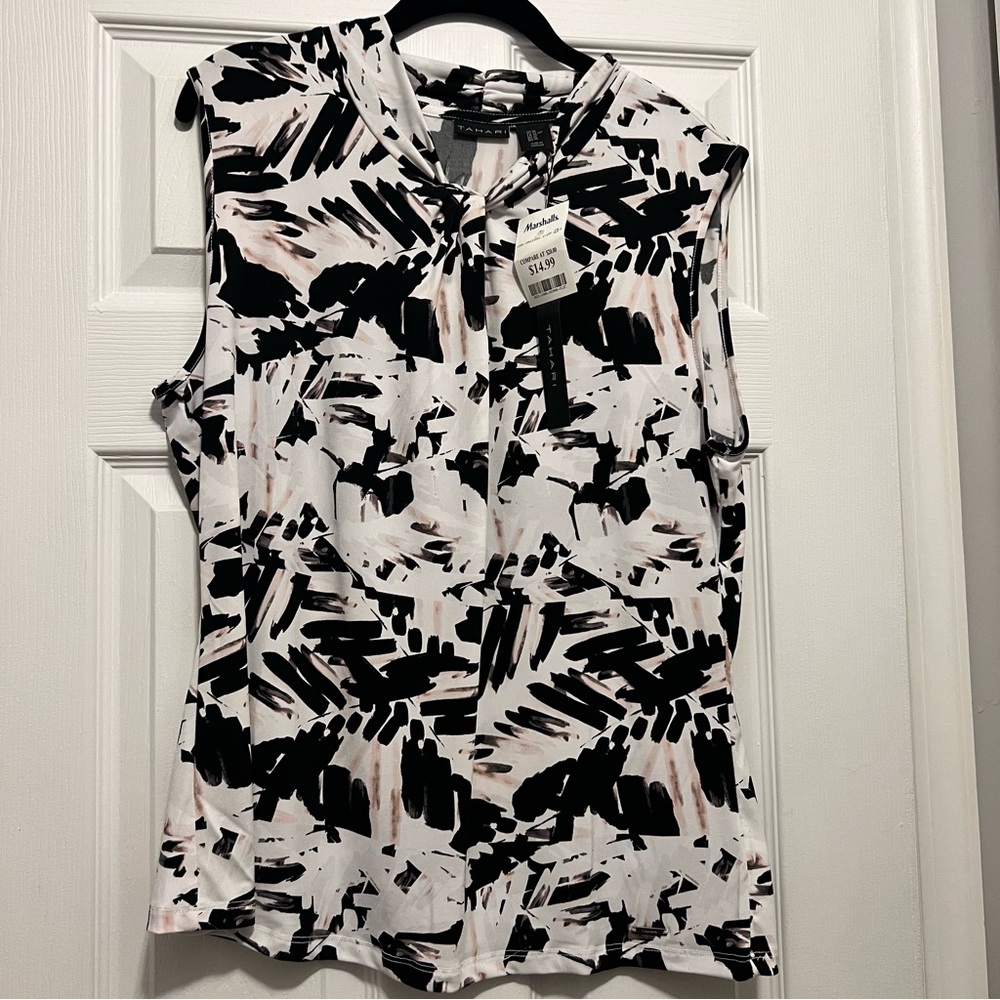 Tahari sleeveless knit top XL